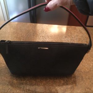 Authentic Gucci pochette NWOT ADORABLE 😍